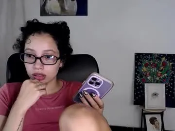treasuresz — hi  make my cum  #young #bigass #hairyarmpits #shy #latina [1111 tokens remaining]