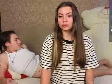 twobabesweet on Chaturbate