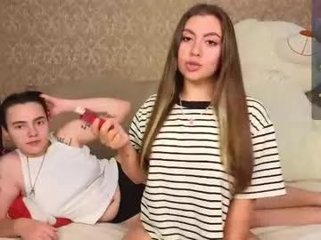 twobabesweet on Chaturbate