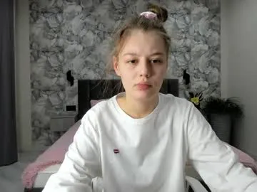ultima_ma18 — topless 5 min  #new #cute #teen #18 #pvt [358 tokens remaining]