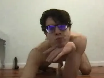 upsetboy on Chaturbate