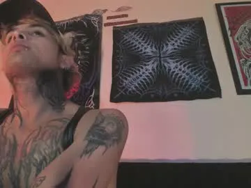 vampiredavyd on Chaturbate