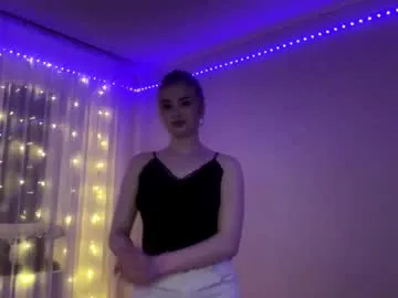 vedalipscomb — Goal: Eye contact  Hi! Im Kira welcome to my room #18 #new #teen #bigboobs #young [3 tokens remaining]