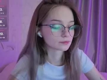 Discover Vialeta_baby, she wants to masturbate for you vialeta_baby from Chaturbate