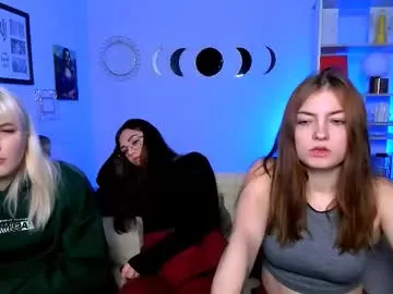 wanda_say — GOAL: doggy [111 tokens remaining] Welcome to my room! #bigass #18 #natural #shy #bigboobs