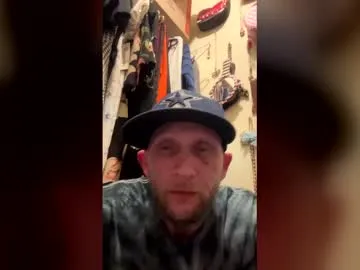 whiteboyosama — Freechat on Chaturbate