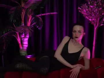 wild_alice_me — Spin around #mistress #femdom #feet #pantyhose #bdsm [0 tokens remaining]