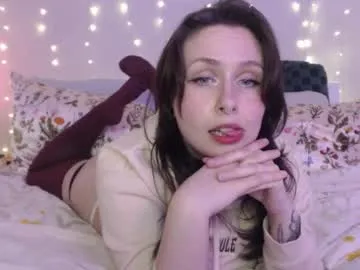 wingardiumleveveosa — Goddess is back & ready to play w/ you xx #goddess #femdom #findom #mommy #natural