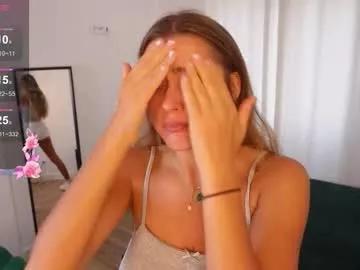 yess_kiki on Chaturbate