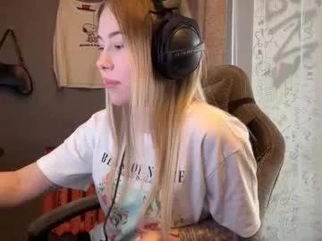 yolondaillovsky from Chaturbate