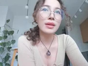 Checkout gorgeous model Yours_meyy yours_meyy from Chaturbate