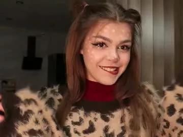 Admire naked camslut Yummy_chica yummy_chica from Chaturbate