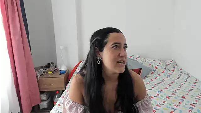 __leaa on StripChat 