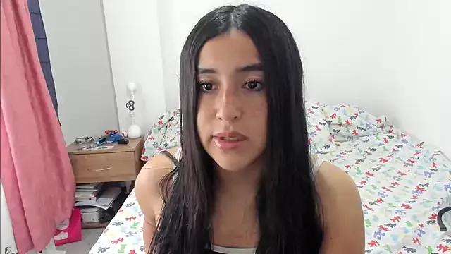 __leaa on StripChat 