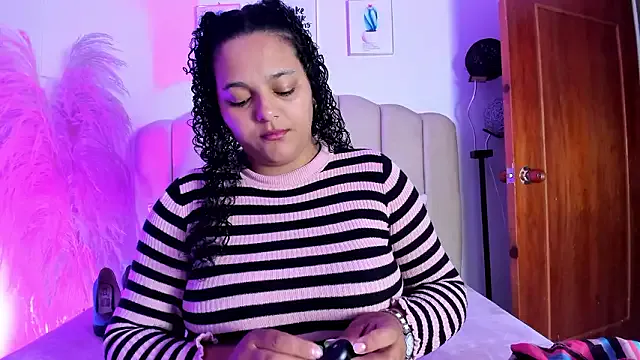 _aithanaa_ — Freechat on StripChat