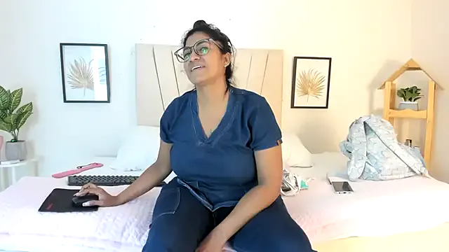 _Miaa_khalifa_ — undress me