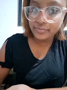 Adelehottman on StripChat