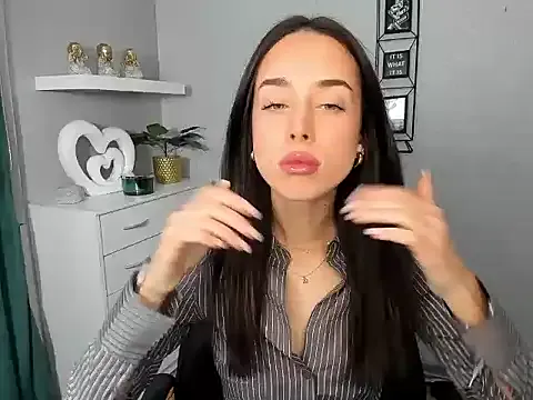 AdeleSolo — Freechat on StripChat