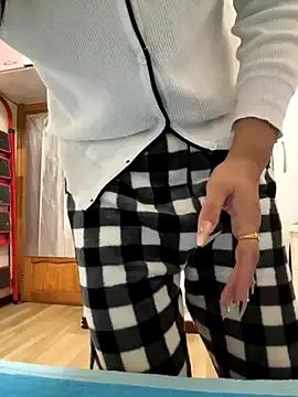 aini-maili from StripChat