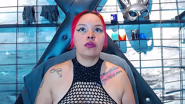 Alana_Roth on StripChat 