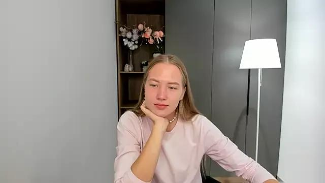 AlbaMesick on StripChat