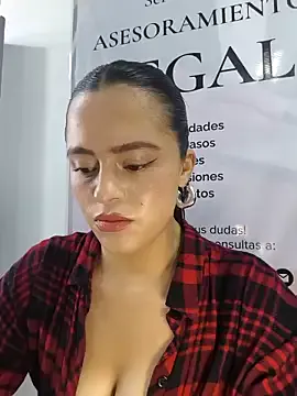 ALEJA__22 on StripChat