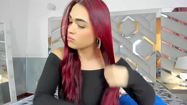 alexandra_fire69x