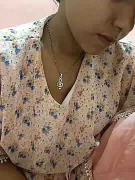 Alia-hot00 on StripChat