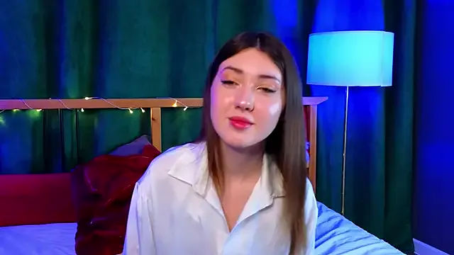 AliceZimmer — dance + play with skirt? ;p