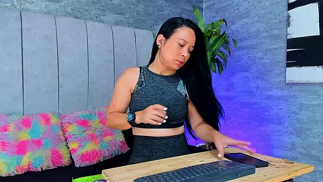 AlinaZans — Freechat on StripChat