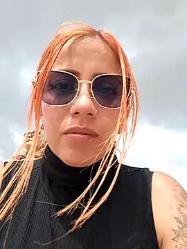 Alis_xxx from StripChat