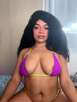 Alyssa_Houston on StripChat