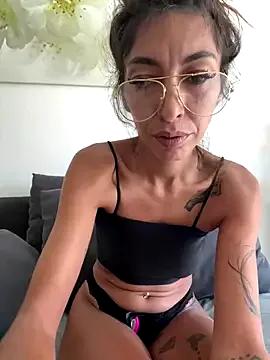 Amani_thewolf on StripChat 