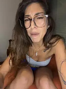 Amani_thewolf on StripChat 