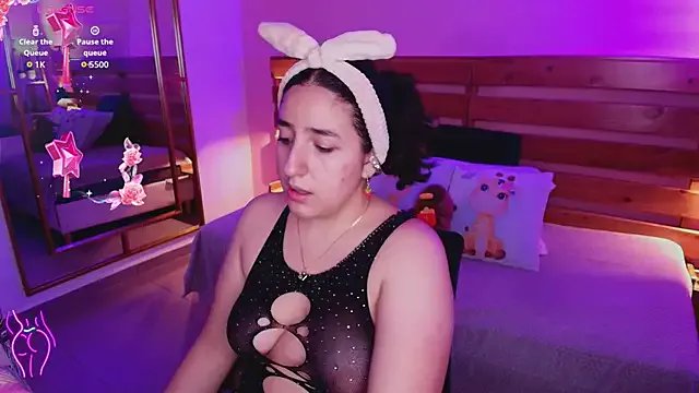 ambar_lover on StripChat 