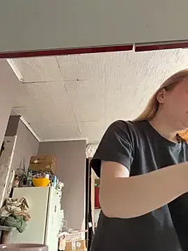 AmmyHot — Lick finger 