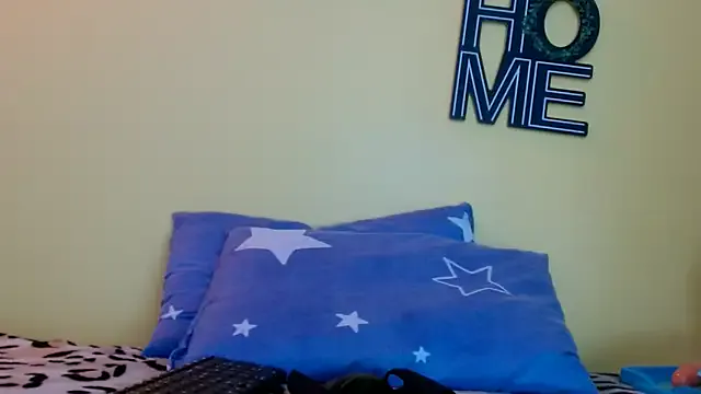 angel18evil — desnudo