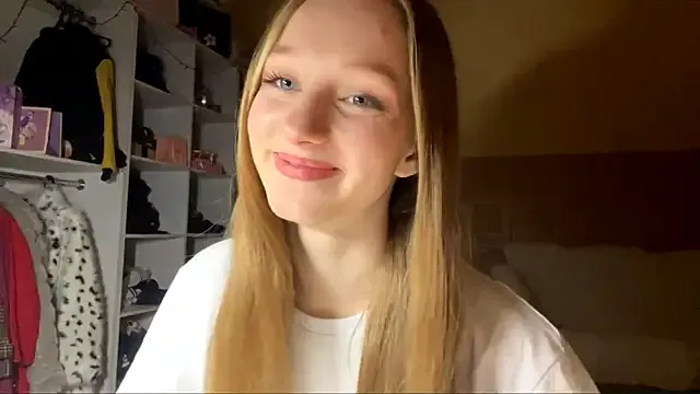 Anika_Socutehe