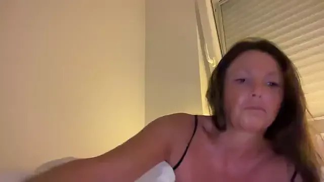 AnnaSophiaX on StripChat 