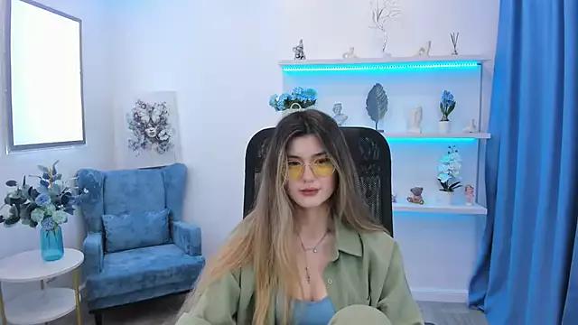 AnneTLi on StripChat