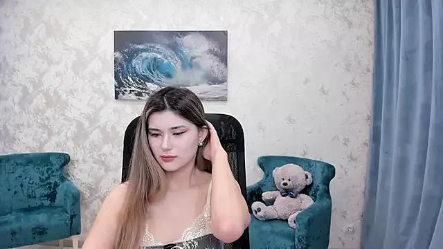 AnneTLi on StripChat 