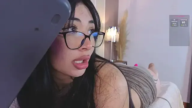 aprildreams19 on StripChat