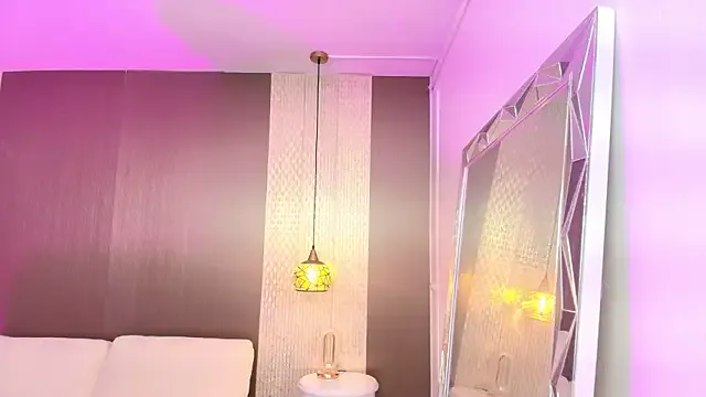 AprillRoss on StripChat