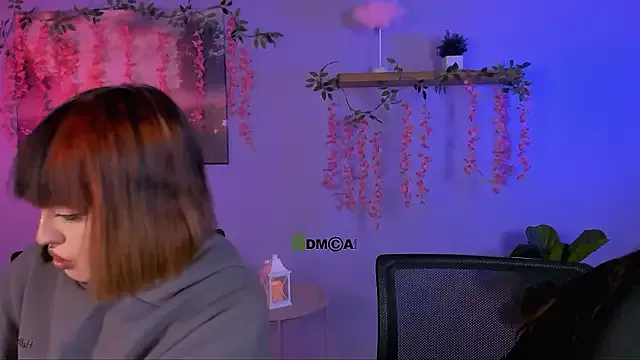 ariel_shadow — show ass