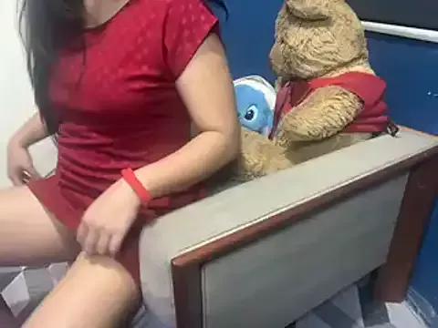 asian-doll on StripChat 
