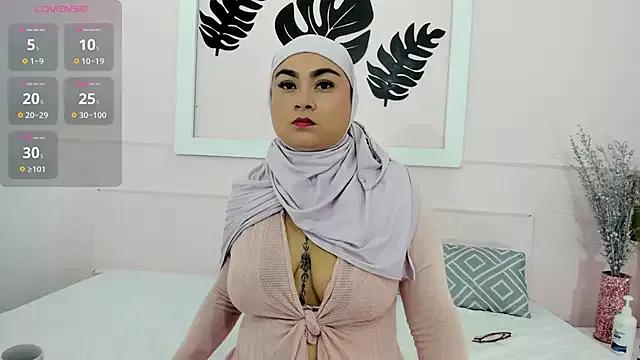 azaharaaa_ on StripChat 