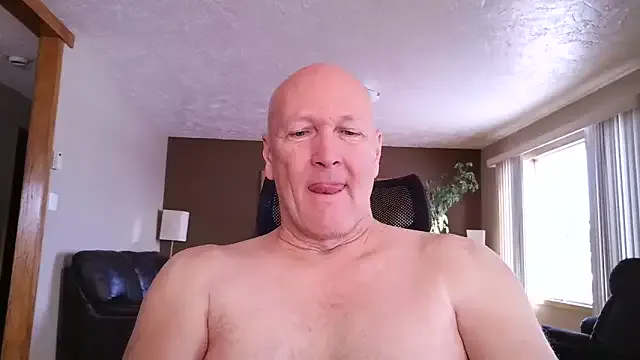 BasicAnt — Freechat on StripChat