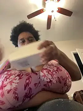 bigmama_deshayyy — Freechat on StripChat