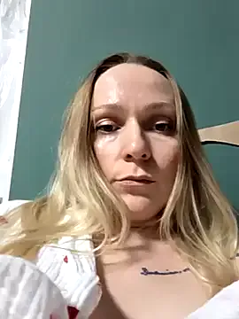 Bondgirl_013