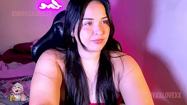 bunnyslovers on StripChat 